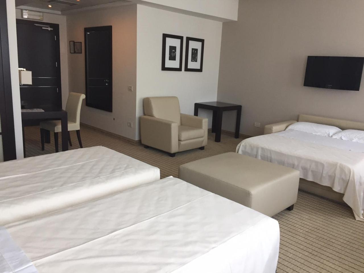 Hotel & Residence 빌라발톨로미야 외부 사진